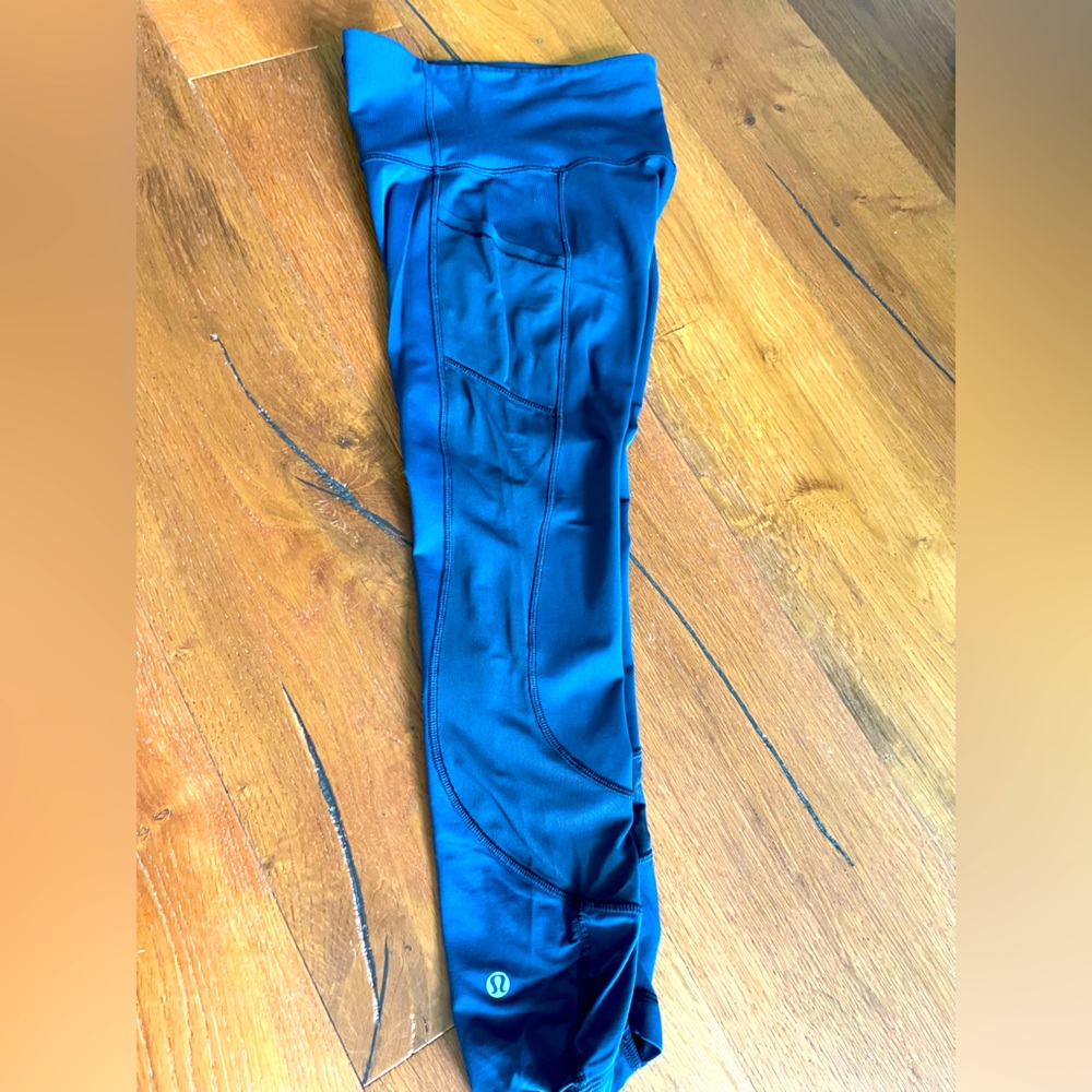 Lululemon tights yoga pants size 2